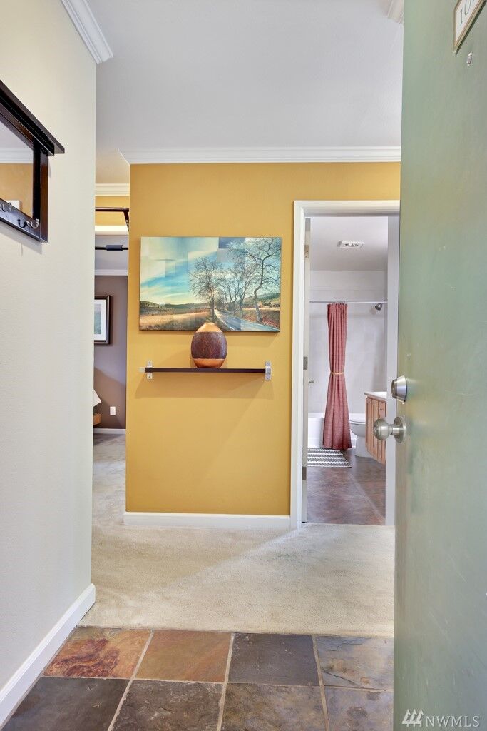 Property Photo: 31500 33rd Place SW E101 WA 98023