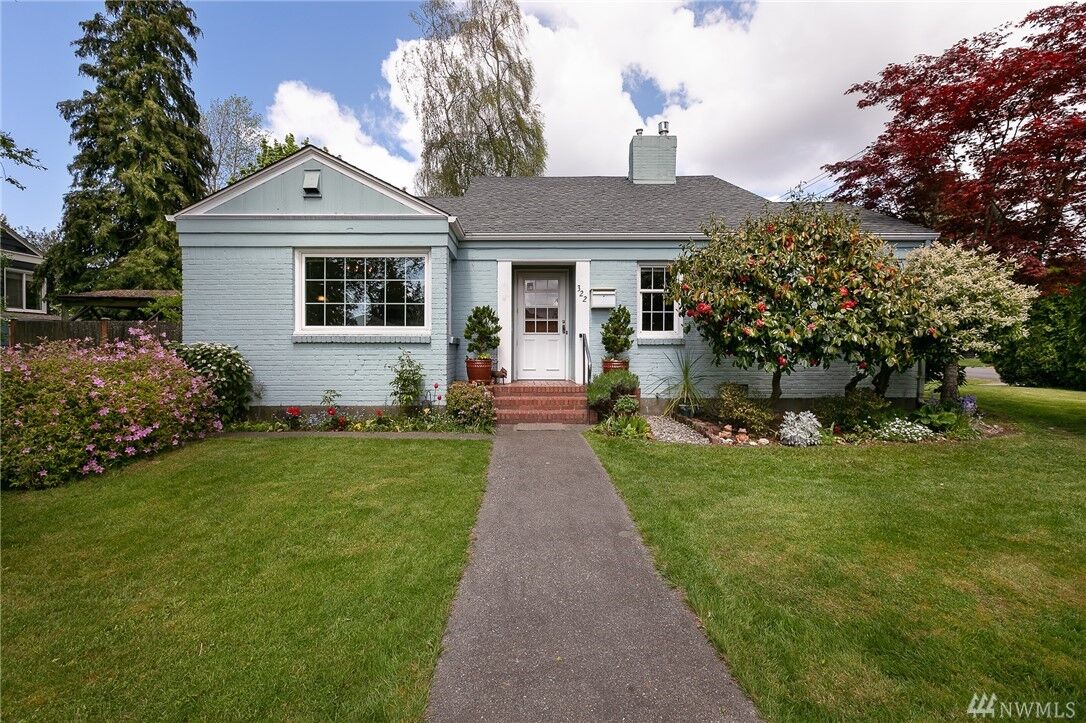 Property Photo:  322 N 122nd Street  WA 98133 