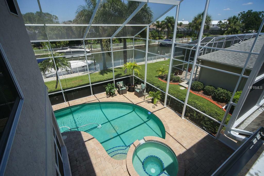 Property Photo:  4607 Barracuda Drive  FL 34208 