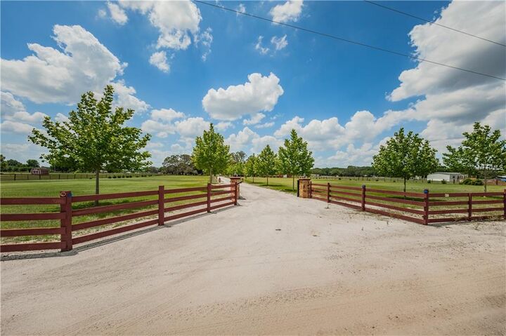 Property Photo: 8146 24th Way FL 33597
