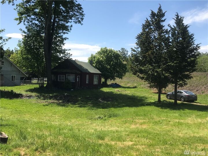 Property Photo:  441 NW Front Ave  WA 98611 