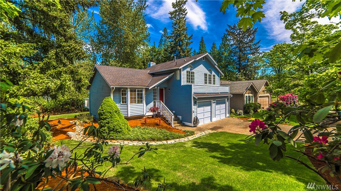 Property Photo:  11846 NE 105th Lane  WA 98033 