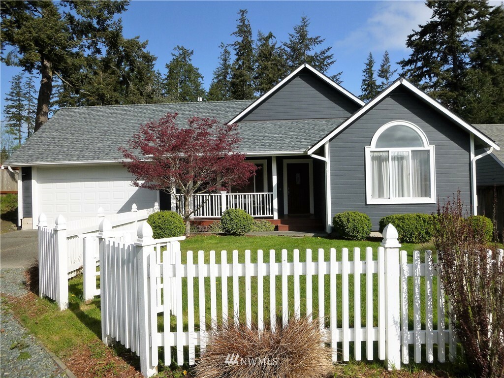 Property Photo:  1323 Sealawn Boulevard  WA 98249 