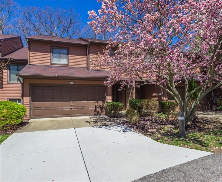 Property Photo:  502 Forest Edge Ct  PA 15090 