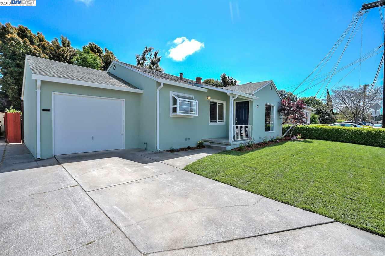 Property Photo:  684 Empire St  CA 94580 