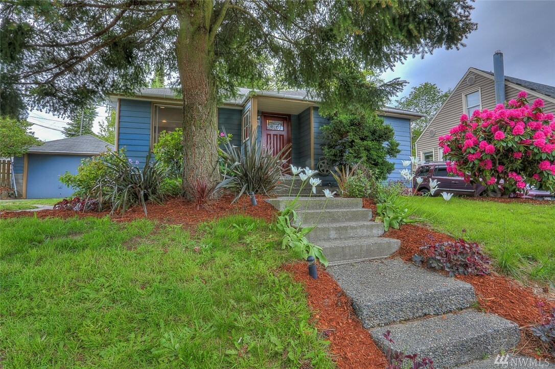 Property Photo: 7357 29th Ave SW WA 98126