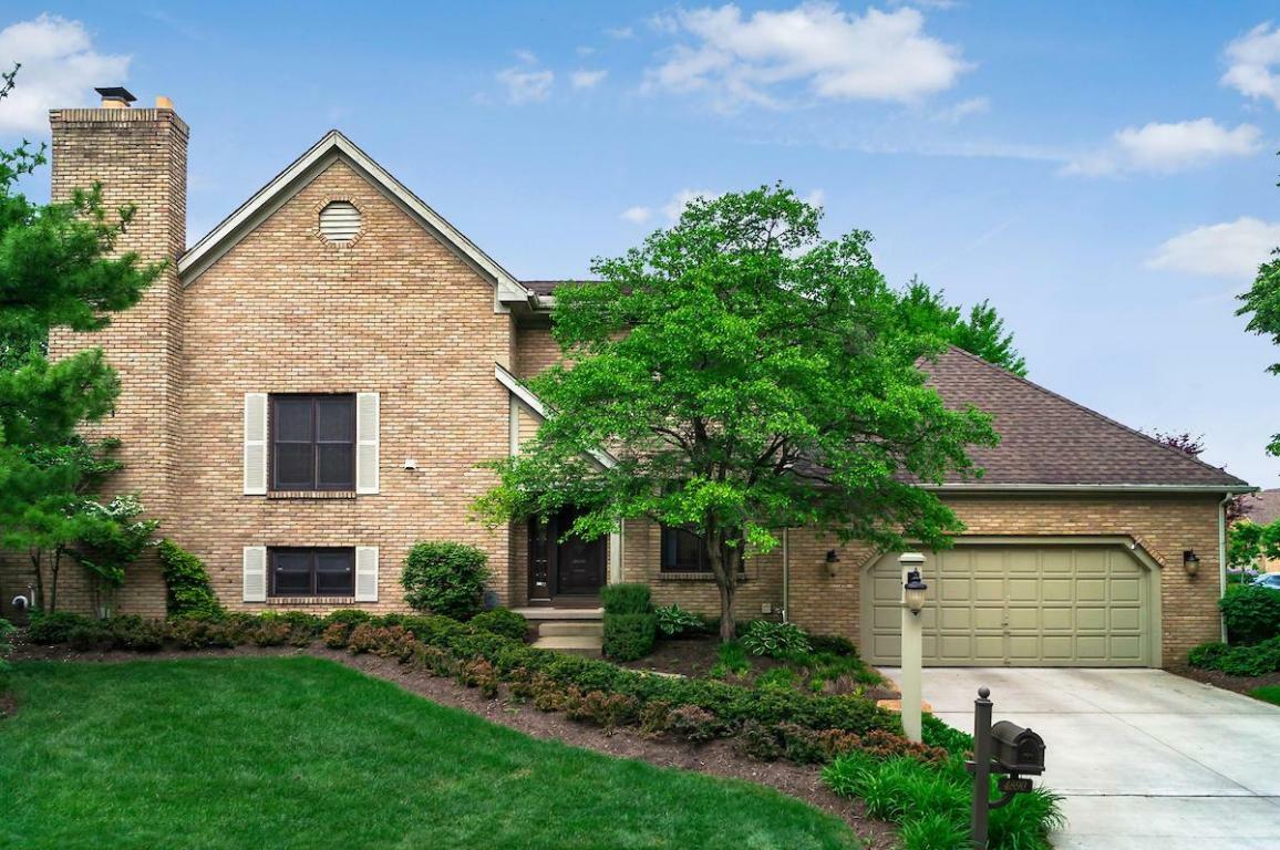 Property Photo: 4890 Arlington Centre Boulevard OH 43220