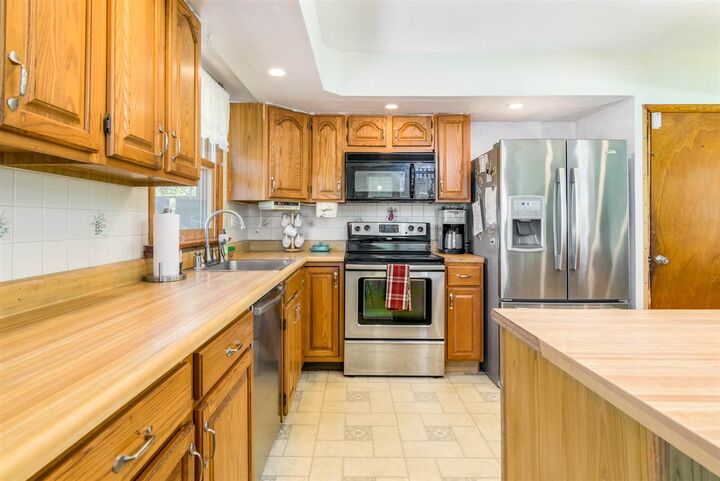 Property Photo:  12 Potter Avenue  VT 05481 