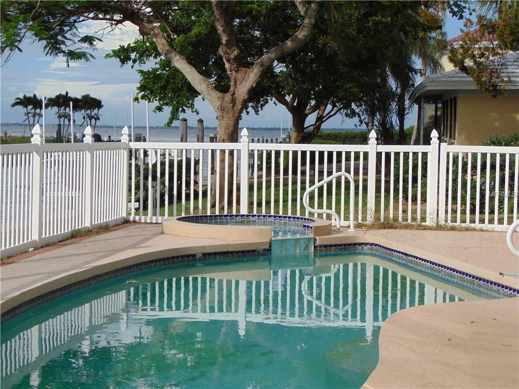 Property Photo: 561 Outrigger Lane FL 34228