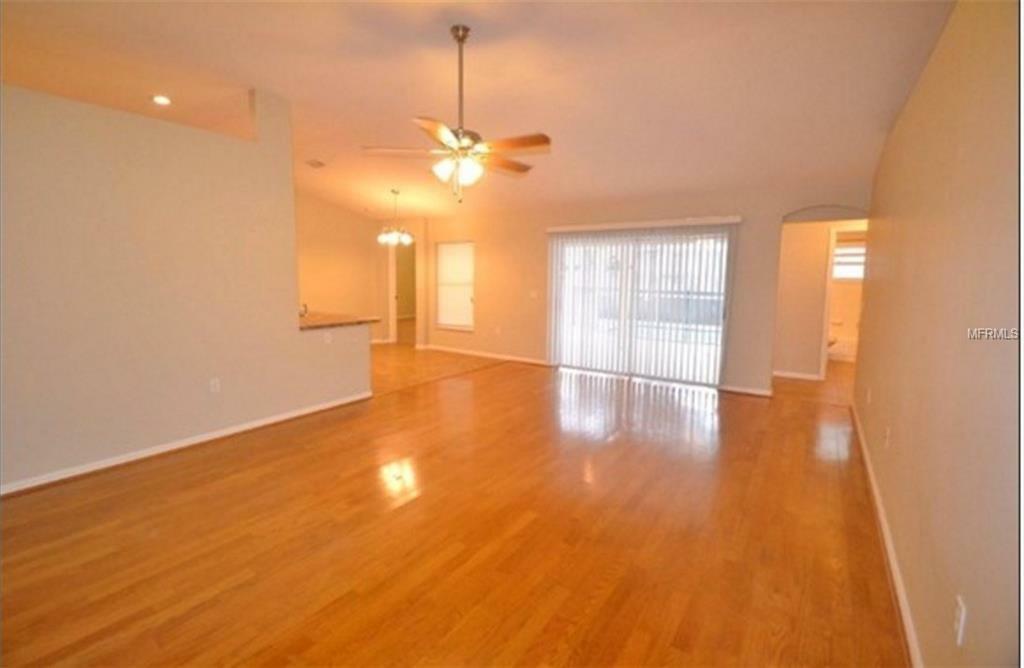 Property Photo: 4622 Daventry Place FL 33594