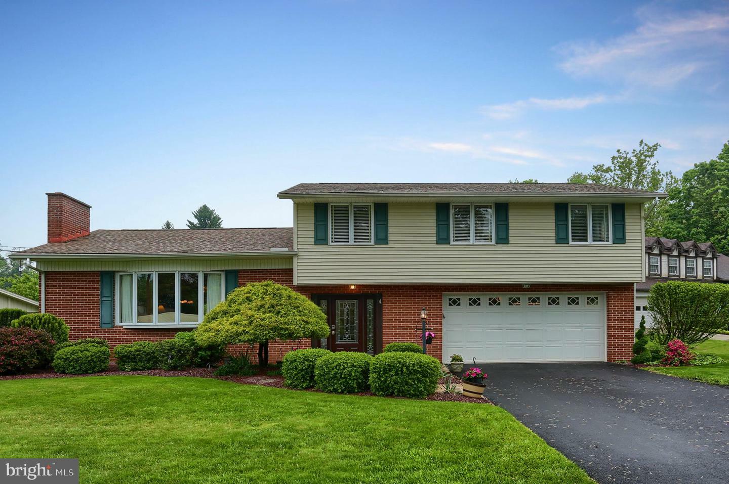 Property Photo:  4 Drexel Hills Circle  PA 17070 