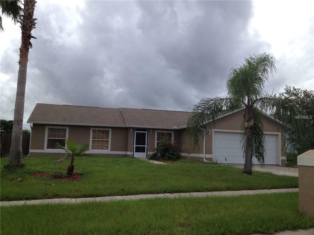 Property Photo:  11642 Crescent Pines Boulevard  FL 34711 