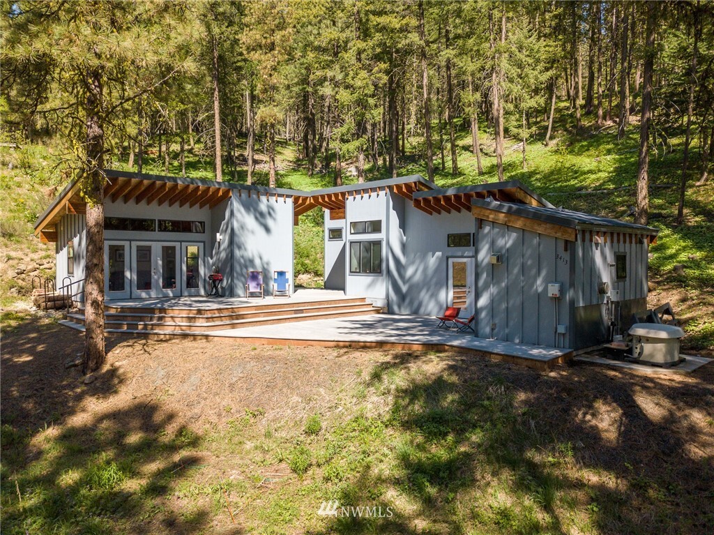 Property Photo: 3413 Camas Way WA 98847