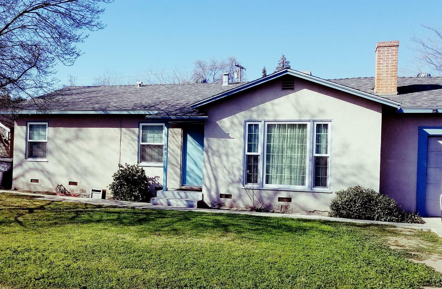 Property Photo:  809 N Willis Street  CA 93291 