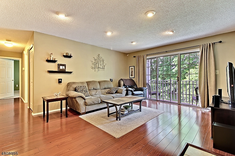 Property Photo:  1312 Boxwood Dr  NJ 08876 
