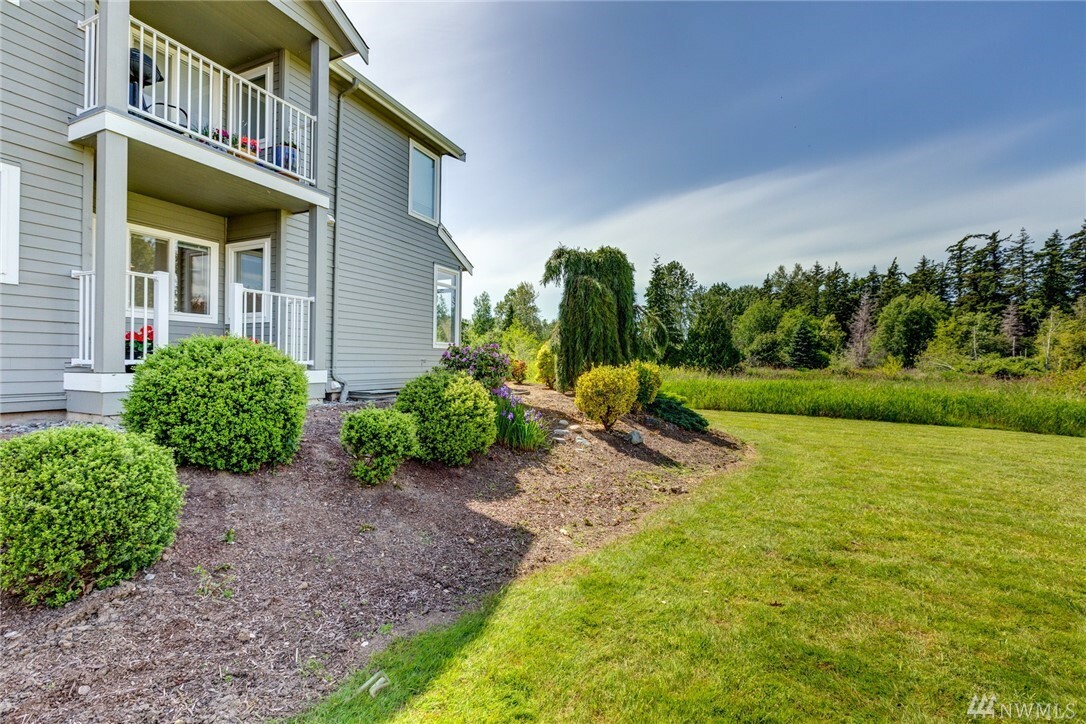 Property Photo:  5076 Festival Blvd 1D  WA 98226 