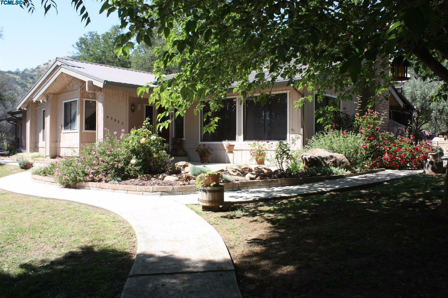 Property Photo:  43923 Washburn Drive  CA 93271 