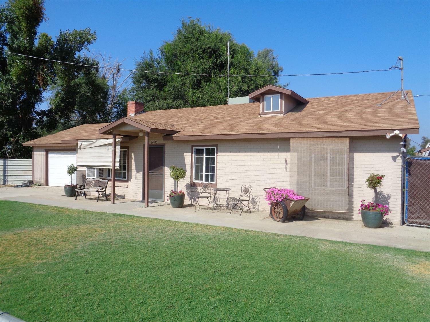 Property Photo:  34185 Road 144  CA 93292 