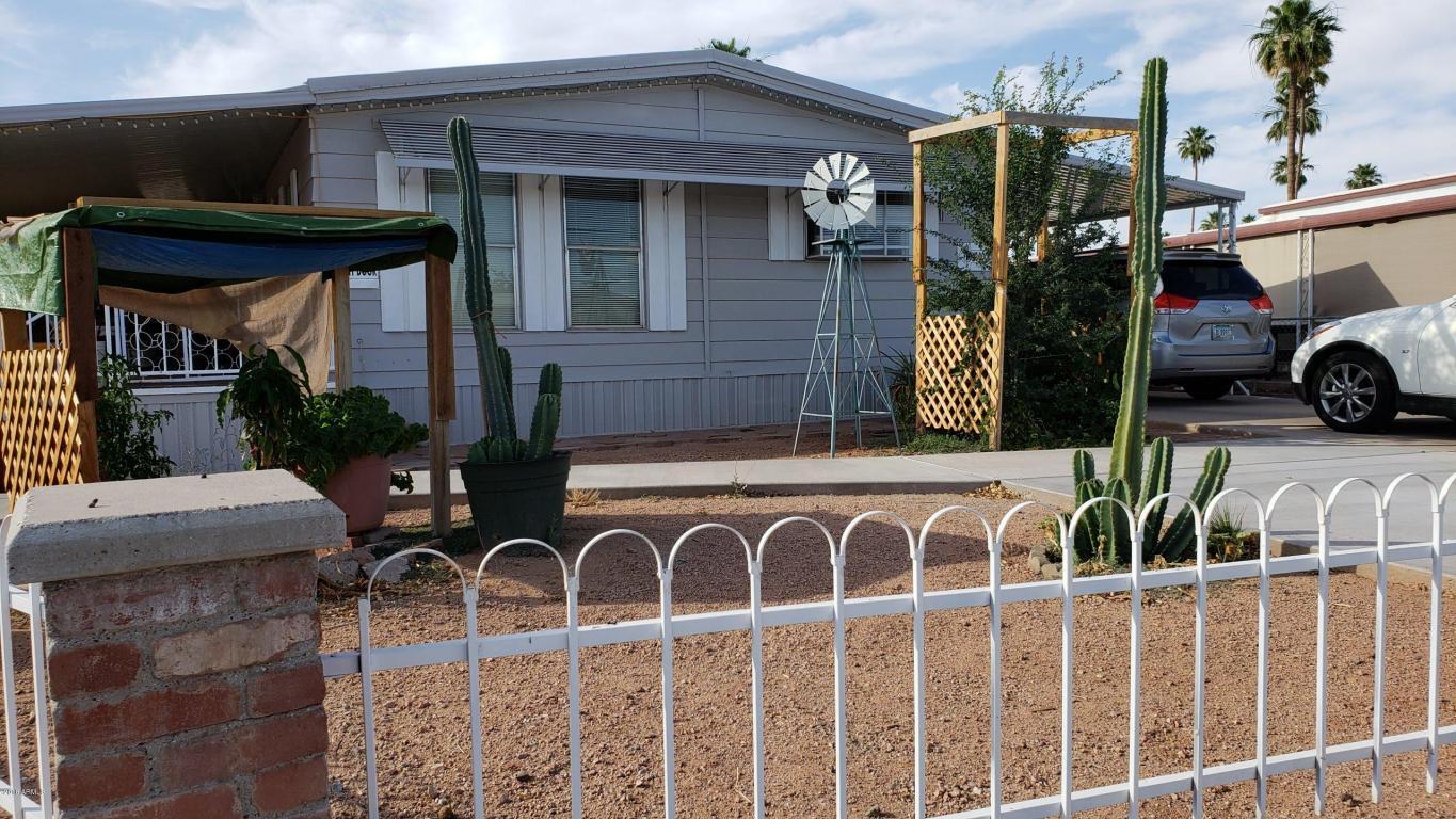 Property Photo: 2608 E Birchwood Avenue AZ 85204