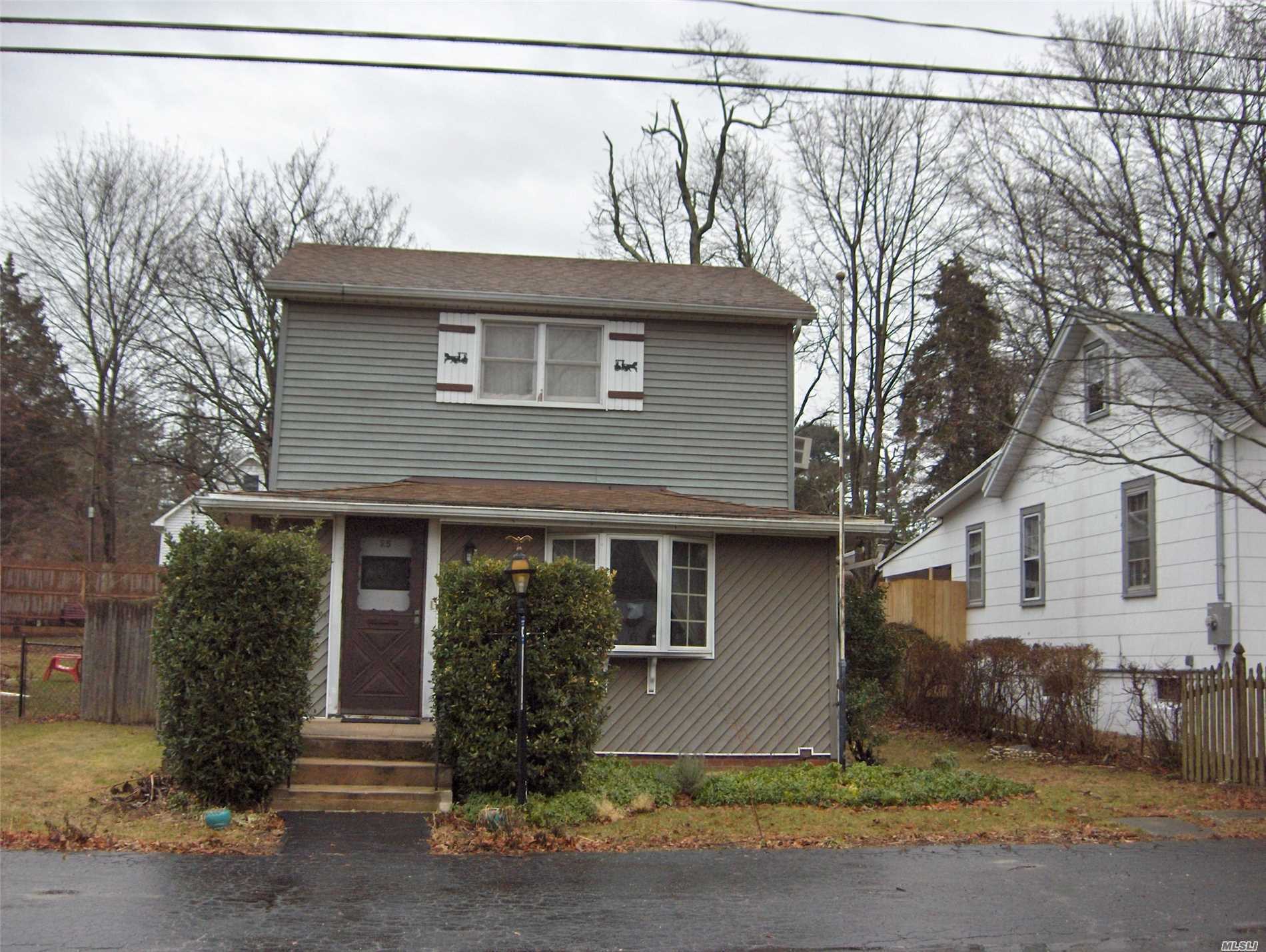 Property Photo:  25 Vine Road  NY 11778 