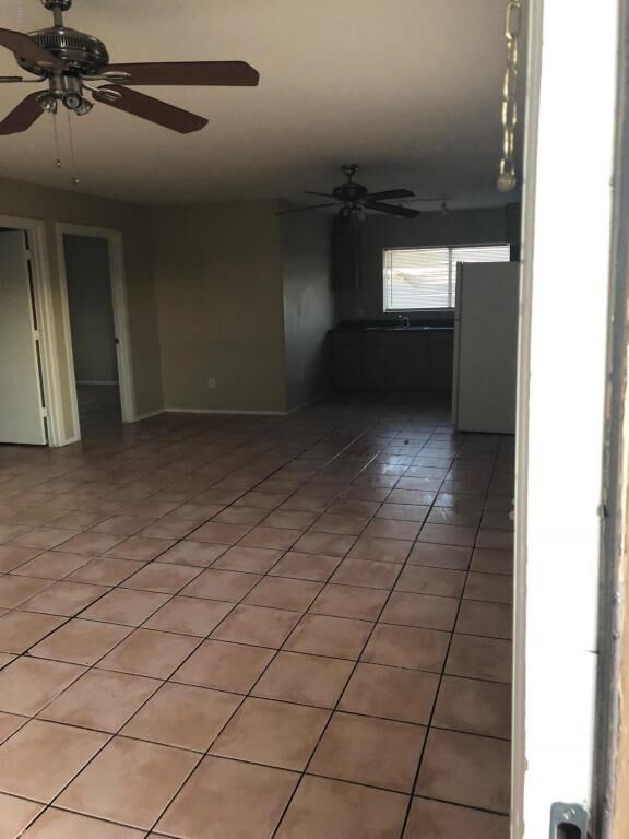 Property Photo: 1235 E Wood Street B AZ 85040