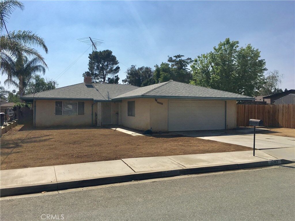 Property Photo: 1283 Euclid Avenue CA 92223