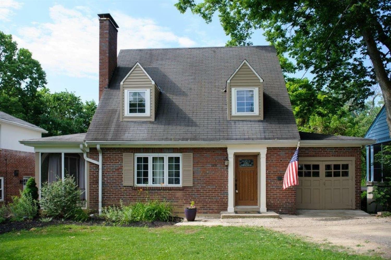 Property Photo: 2931 Temple Avenue OH 45211