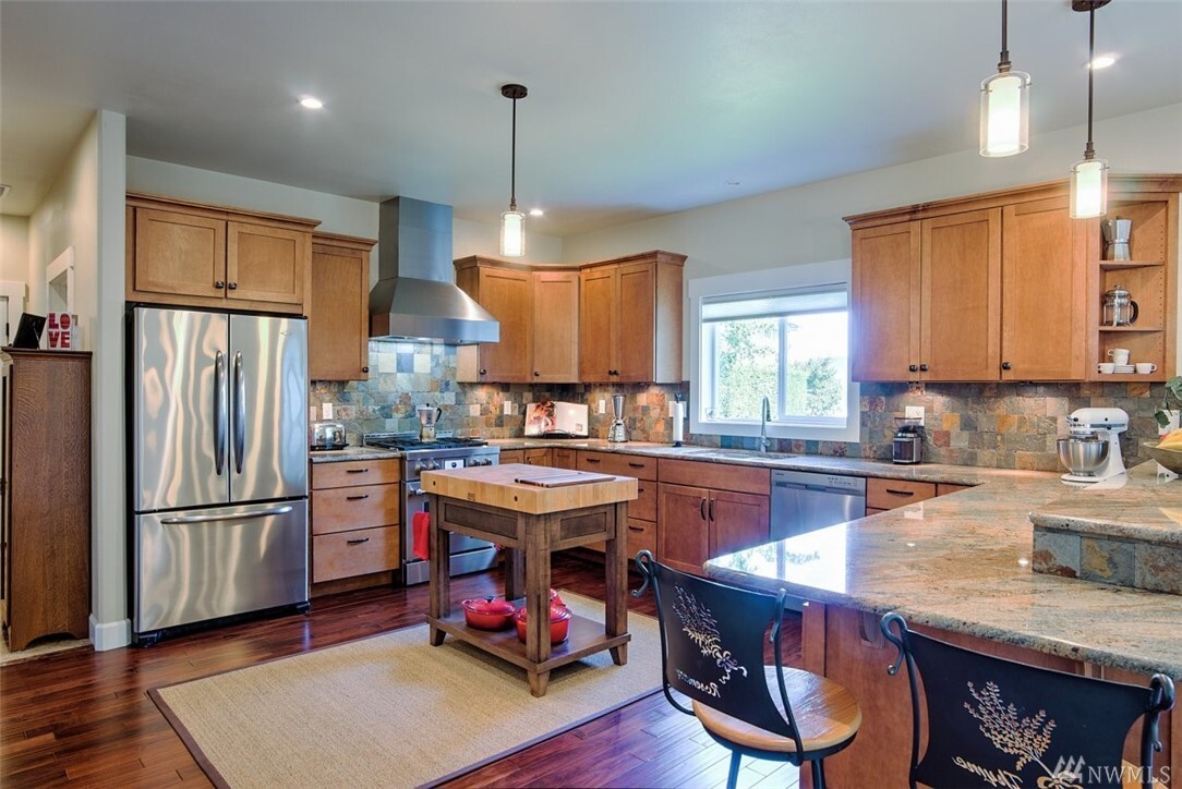 Property Photo: 3806 Rockridge Parkway WA 98221