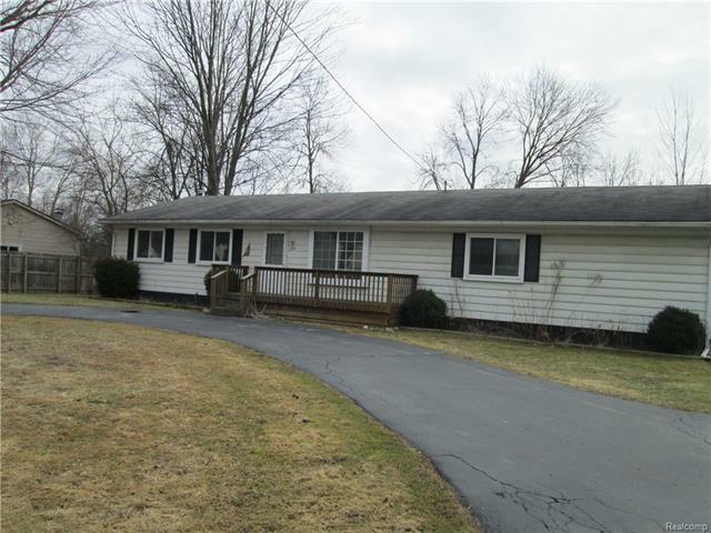 200 Eastlawn Drive  Rochester Hills MI 48307 photo
