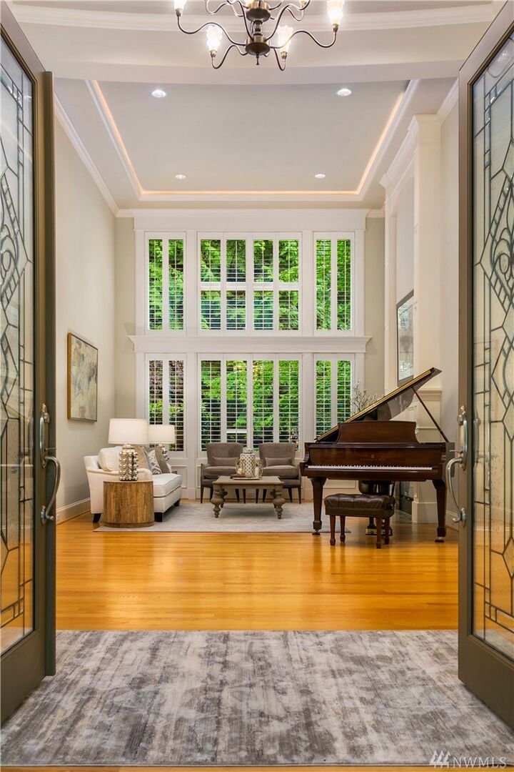 Property Photo:  23849 NE 61st St  WA 98053 