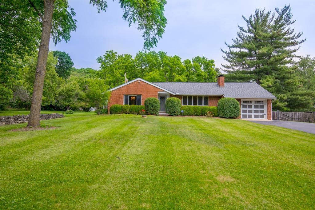Property Photo: 3160 Fishinger Road OH 43221