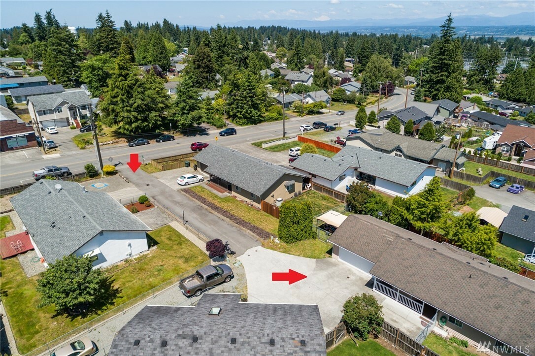 Property Photo:  1326 E Casino Rd  WA 98203 