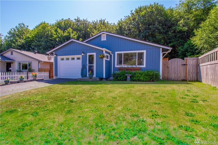 Property Photo: 2295 Eisenhower Avenue SE WA 98366
