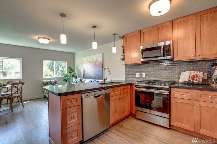 Property Photo: 3710 SW 106th St WA 98146