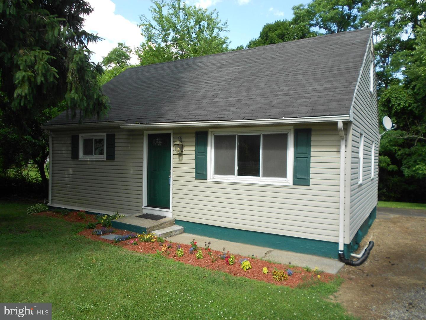 Property Photo: 1723 Glenside Drive PA 17109