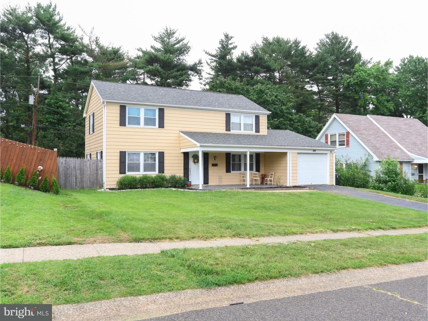 Property Photo:  49 Holyoke Lane  NJ 08046 