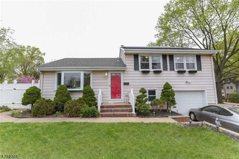 Property Photo:  19 Rodney Ave  NJ 08873 