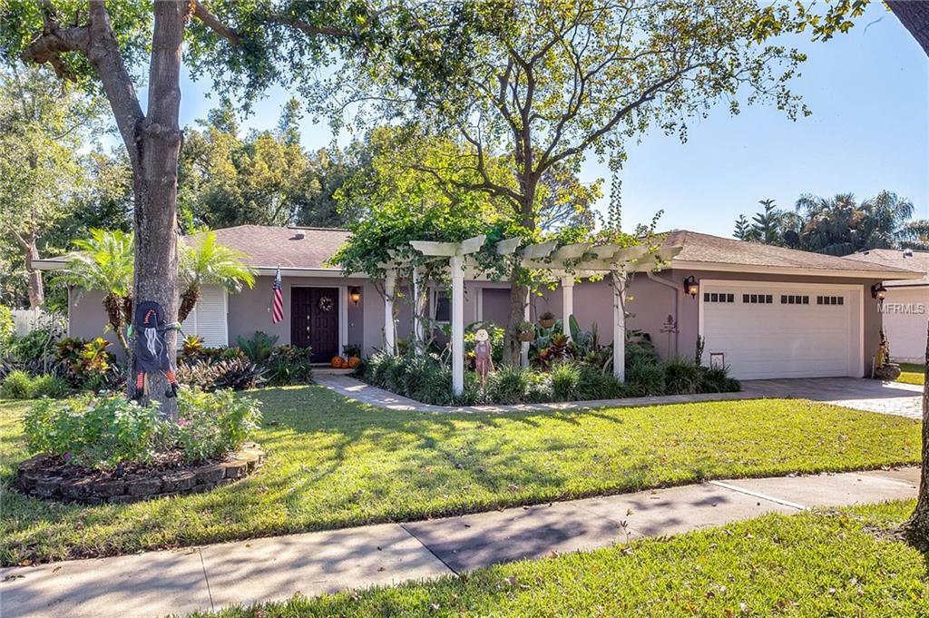 Property Photo:  952 Fairway Drive  FL 32792 