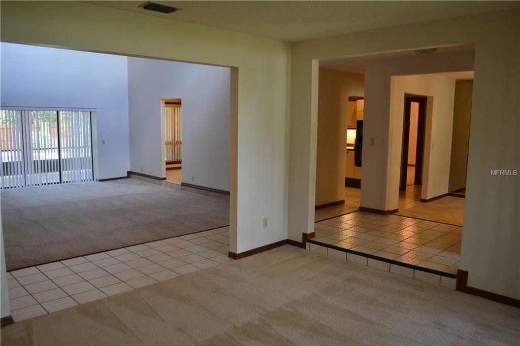 Property Photo:  7910 Southwind Court  FL 32819 