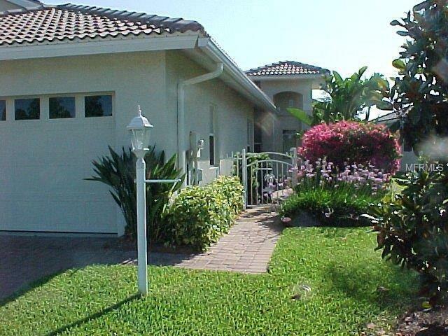 Property Photo:  1024 Topelis Drive  FL 34223 