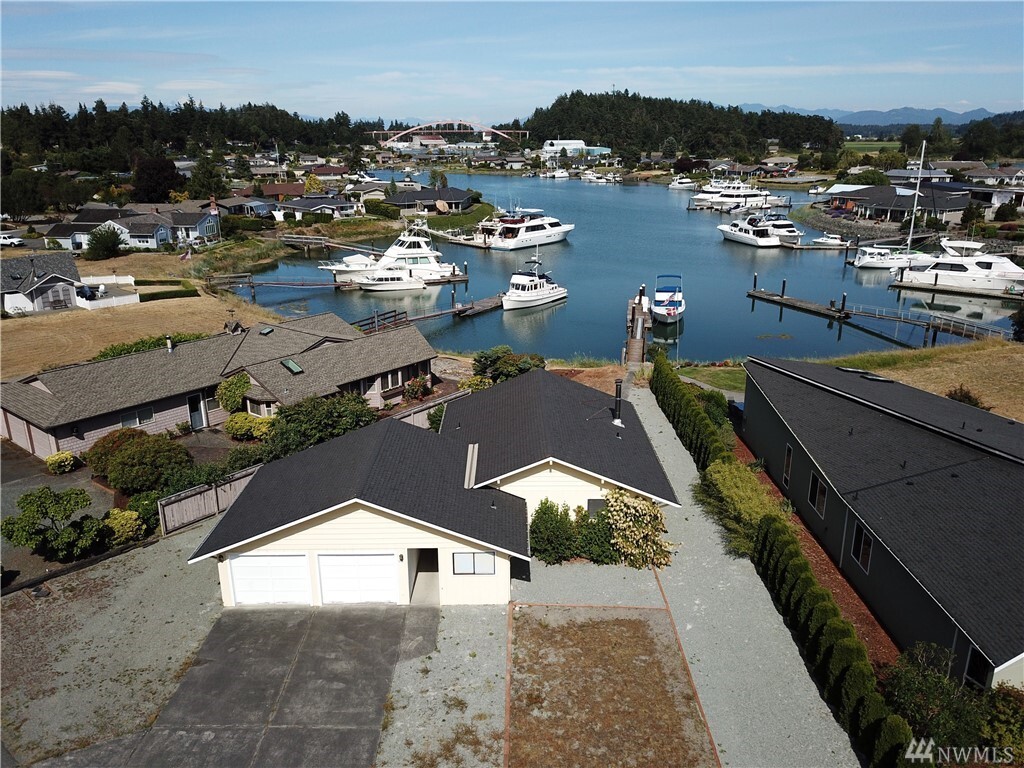Property Photo: 174 Swinomish Dr WA 98257