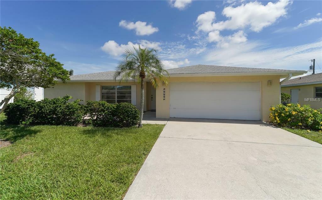 Property Photo:  1737 Bayonne Street  FL 34231 