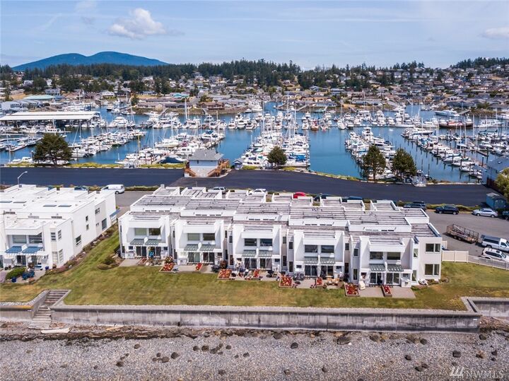 Property Photo:  2329 Skyline Wy 15  WA 98221 