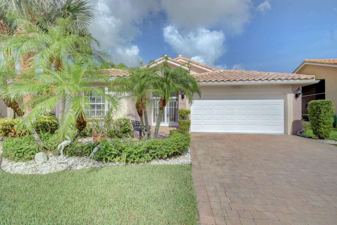 Property Photo: 7101 Treviso Lane FL 33472