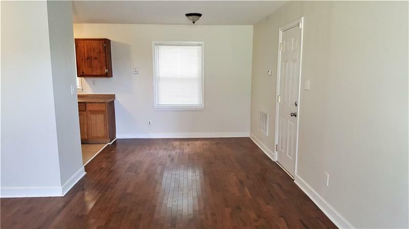 Property Photo: 427 Bolton Road NW 30331