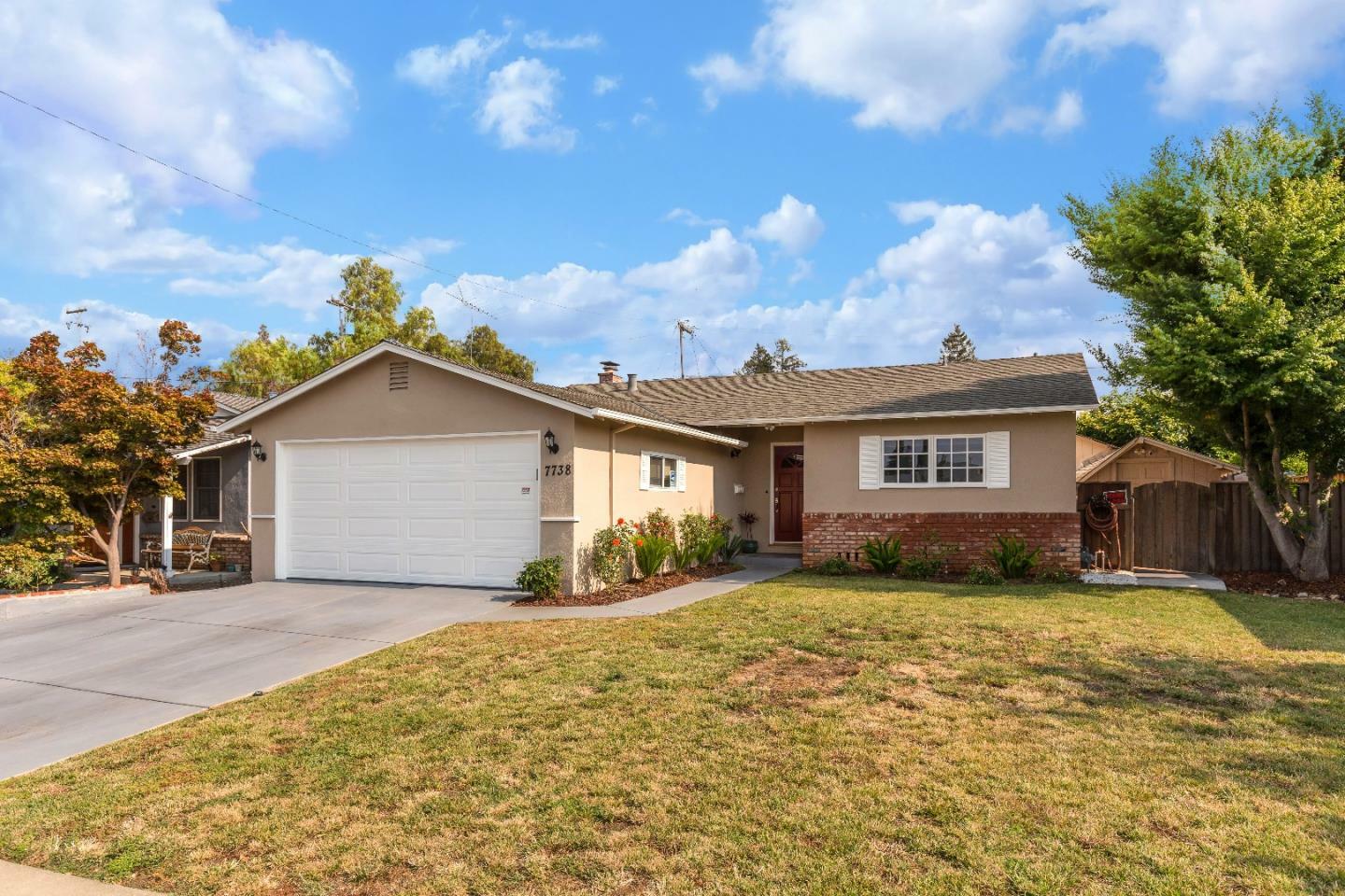 Property Photo:  7738 Huntridge Lane  CA 95014 