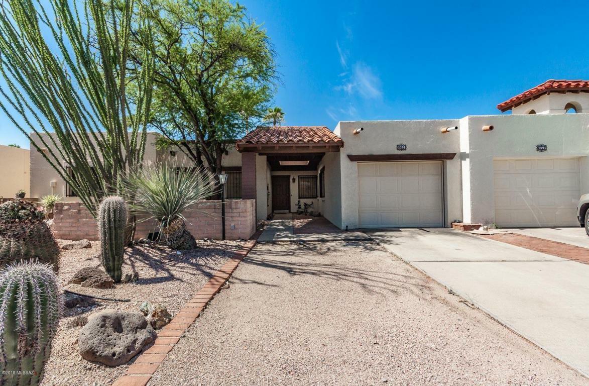 Property Photo:  1381 W Calle Mendoza  AZ 85622 