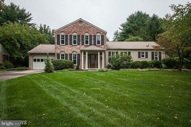 Property Photo:  1704 Hicks Drive  VA 22182 