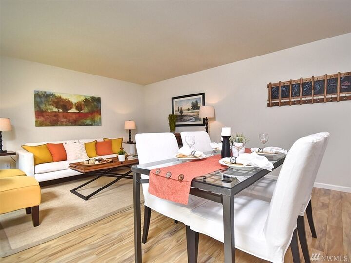 Property Photo:  7528 18th Place SE  WA 98258 