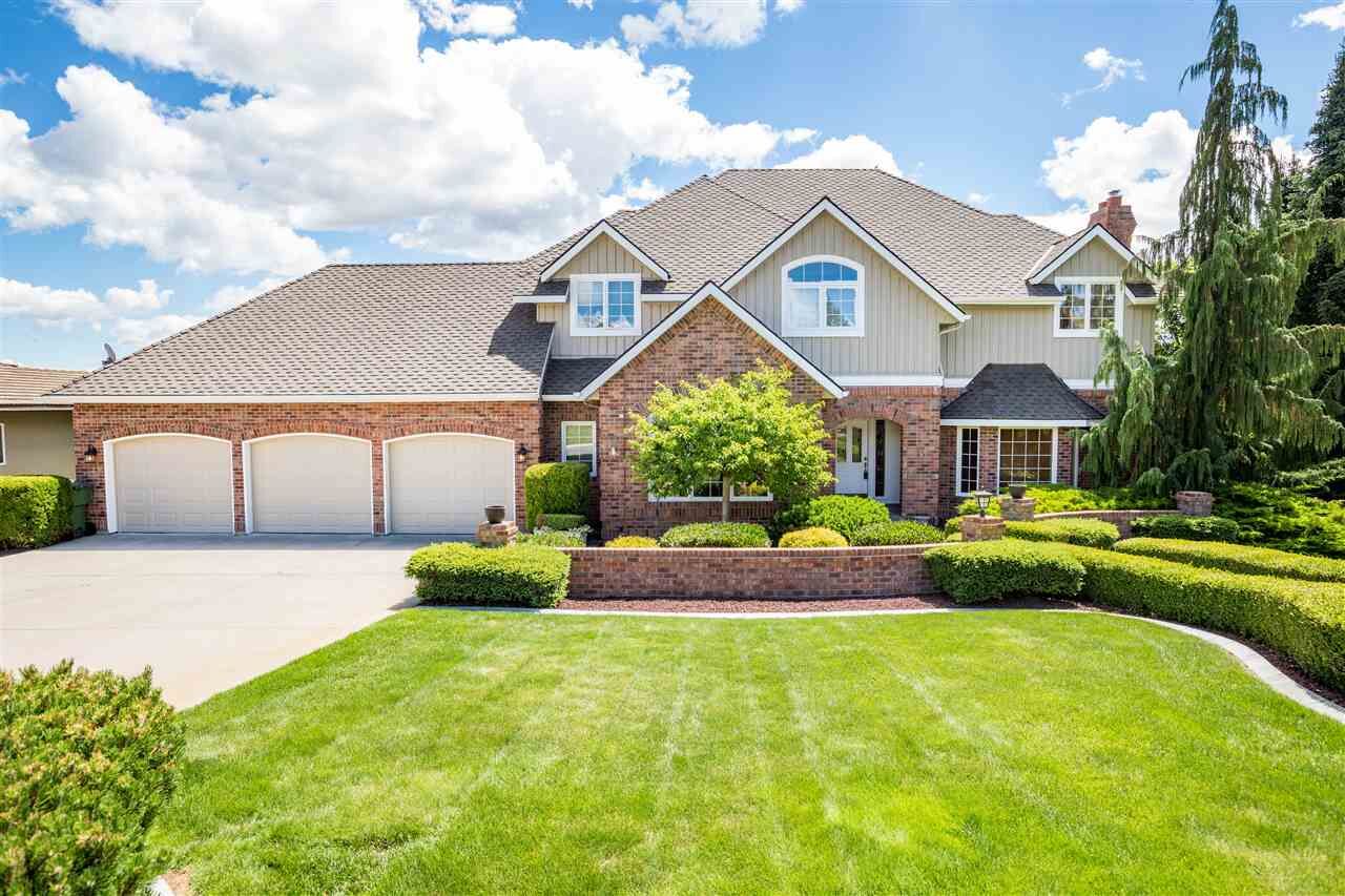 Property Photo: 8820 N Kensington Dr WA 99208